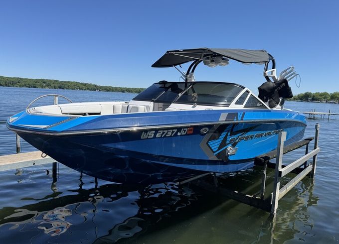 Nautique G Surf Charters
