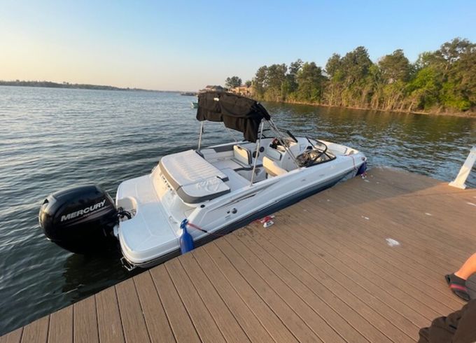 2017 Bayliner VR5 Get On The Lake &amp; GO!