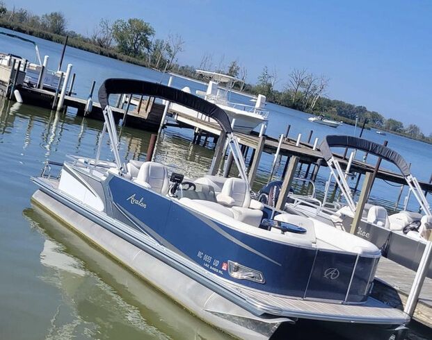 AWESOME AVALON PONTOON