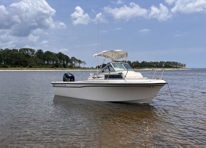 20’ GRADY WHITE OVERNIGHTER