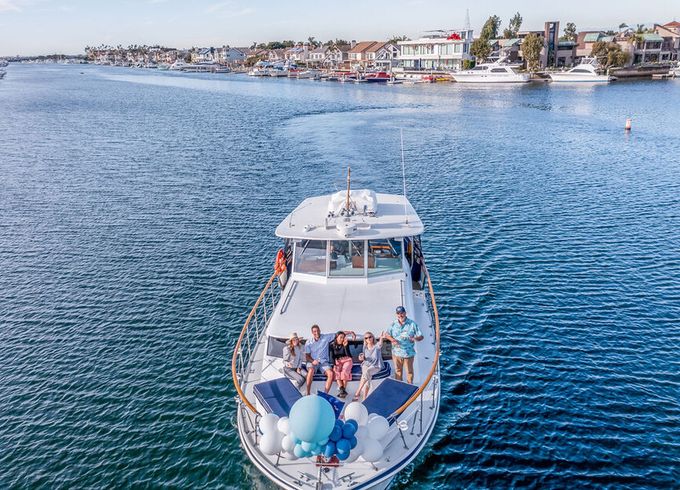 30-Passenger Luxury Yacht for Harbor Cruises in Huntington Beach