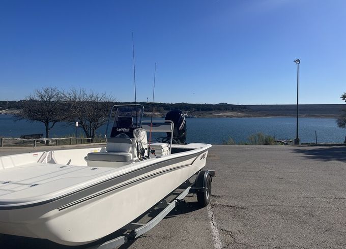 Mako Fish and Picnic Skiff – Dates, Fishing, Exploring Austin
