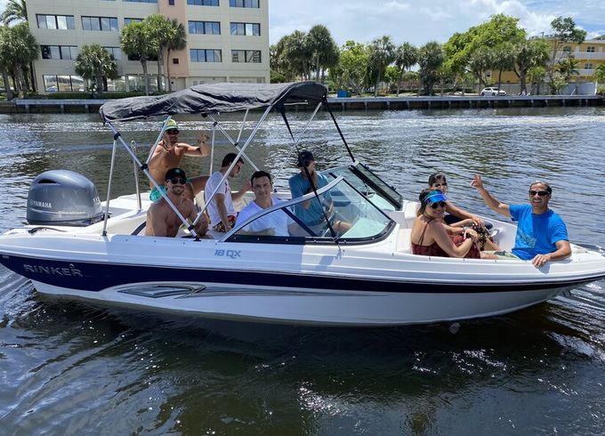 Best price in town, Rinker QX18 18' 8 ppl. 115HP in HOLLYWOOD
