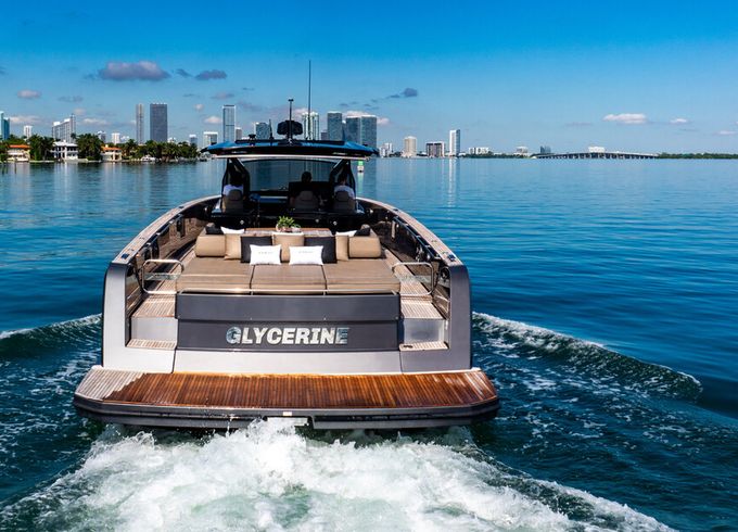 50ft Italian Luxury Yacht – Fort Lauderdale