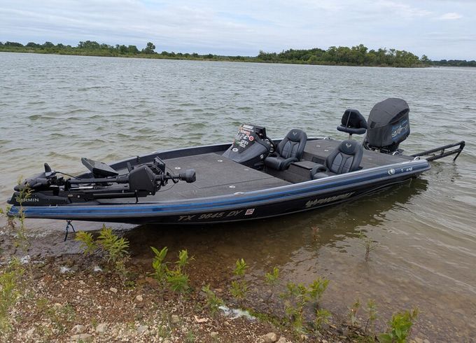 20’ Phoenix Bass Boat - Located near Lake Fork - Quick response time!