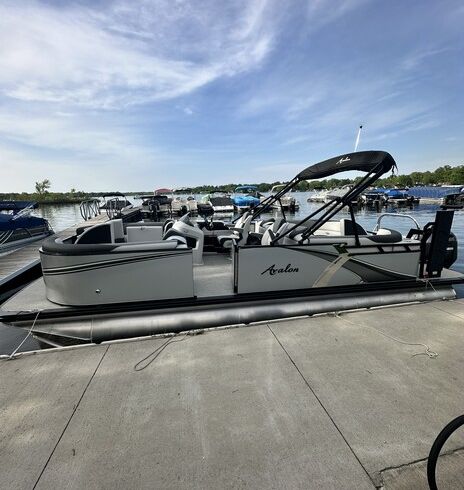 25ft TriToon Available in Dover, MI!