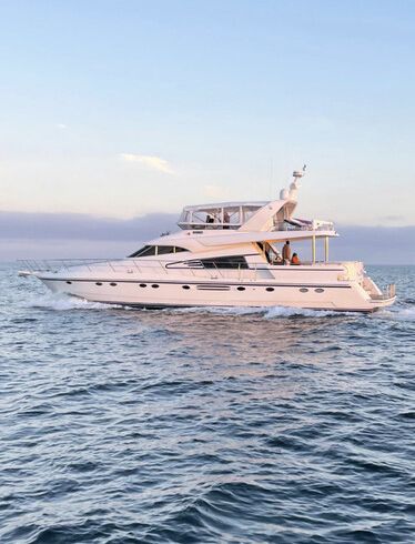 Immaculate 70ft Luxury Yacht With Captain, Marina Del Rey