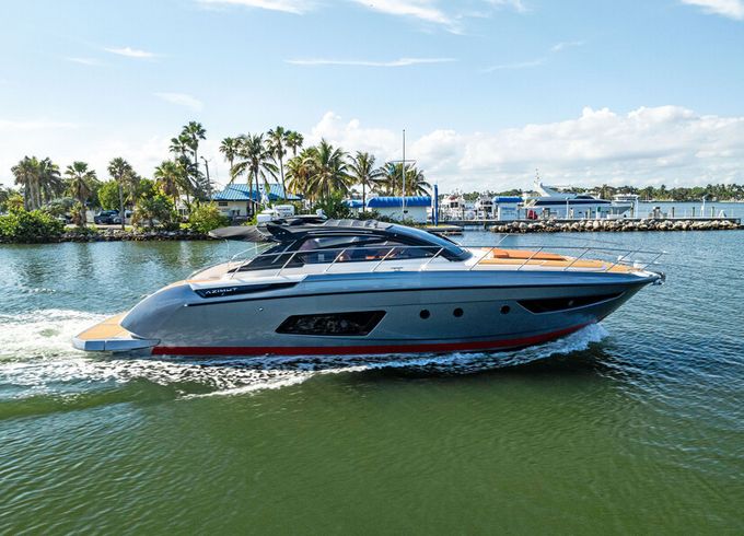 Italian Elegance on the Water – 55ft Azimut Atlantis Charter”