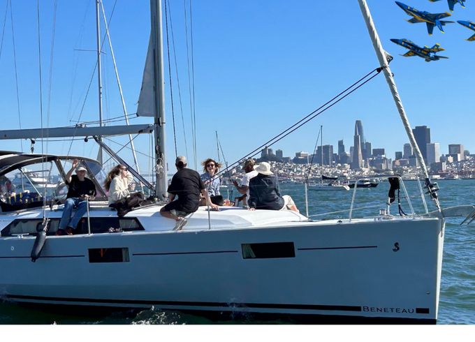 40' Luxury Cruising Sailboat – Private Charters for 8 Guests