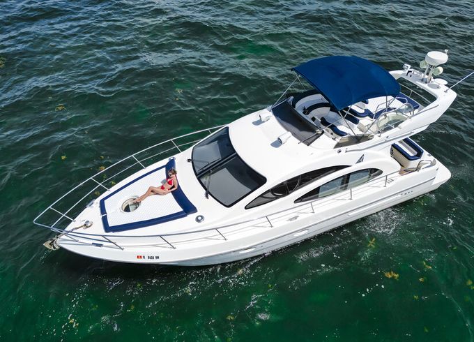Awesome 45' Azimut Doubledeck