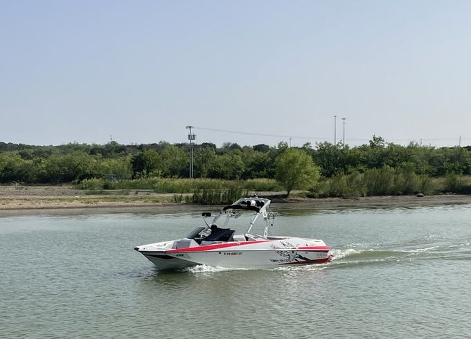 Austin's best Value surf experience!! Lake Travis