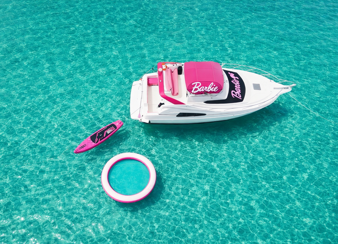 Barbie 42FT