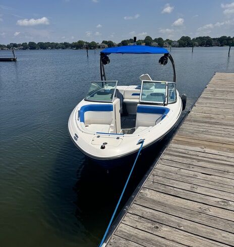 2018 chaparral 21 H2O sport