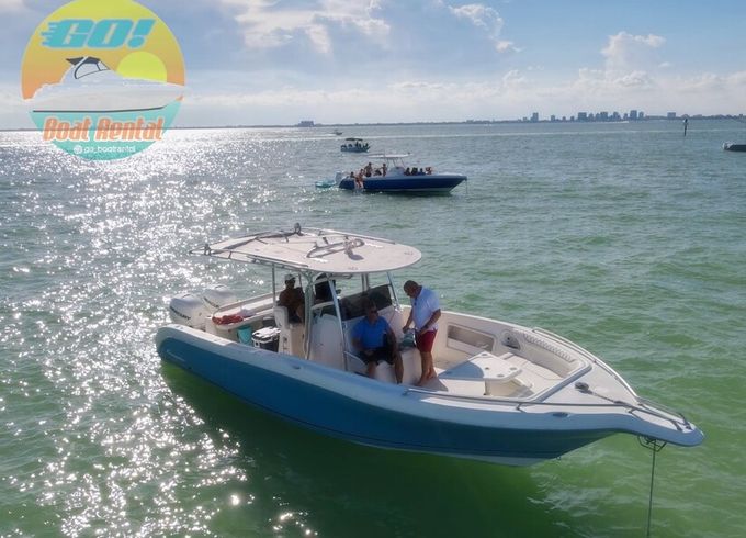 37ft Pro Marine Luxury Yacht – Miami, 12 Guests