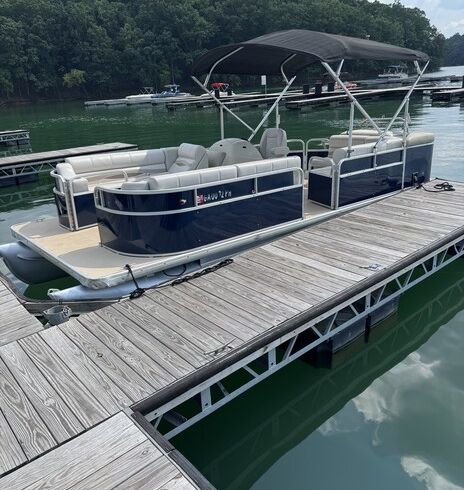 2024 Godfrey God for Marine 22 feet 12 passenger