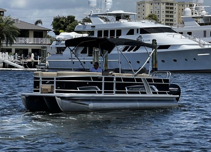 Lots of space and stability with this triton Boat in HOLLYWOOD
