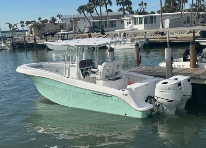 2023 Aquasport 2500 – Twin 200HP | Cruise and Fish in Style