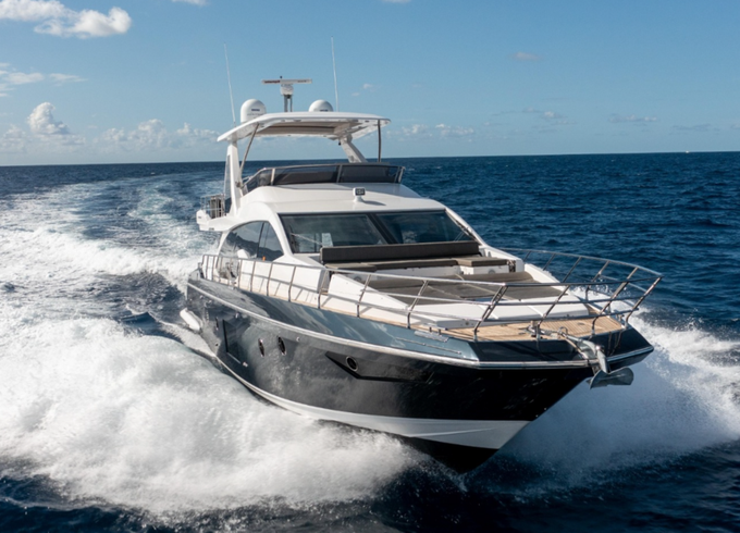 Luxury 70ft Azimut Flybridge Yacht – Ultimate Charter Experience!
