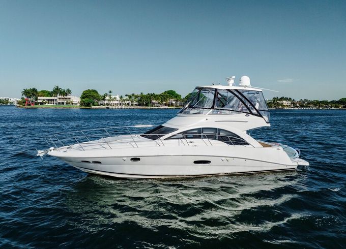 52'SeaRay with flybridge sea the difference!