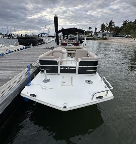 22 Hurricane Fundeck Pontoon in Riviera Beach