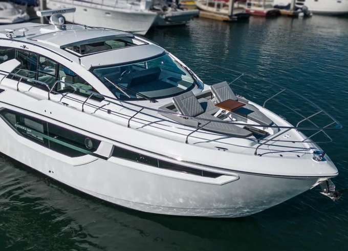 42’ Cruisers Cantius Yacht w/ Captain – Luxury Charters Cape Coral