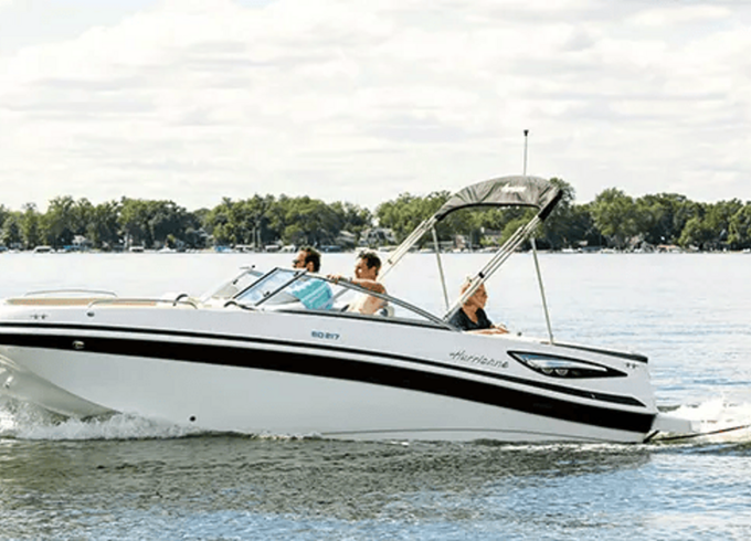 Hurricane 21 Runabout for cruising and skiing– Hidden Cove!