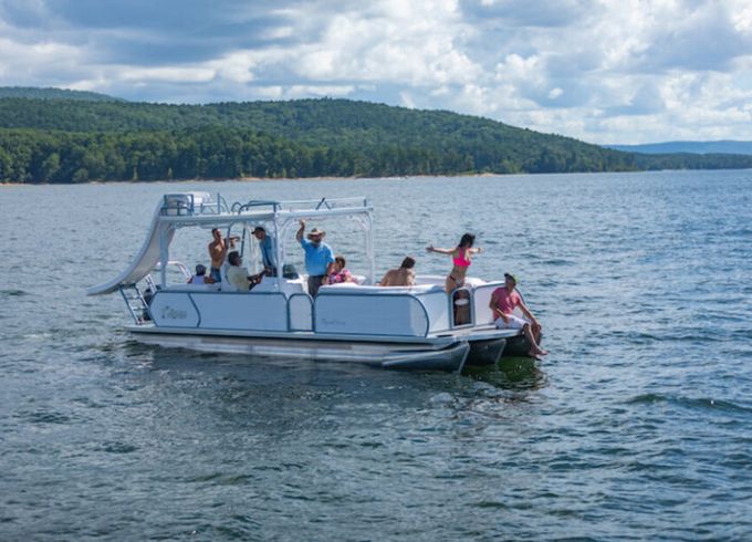 Aloha 30 Sundeck with Slide – Ultimate party boat! Hidden Cove