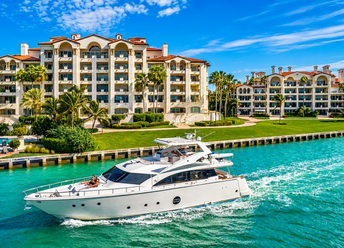Aicon 80' Luxury Yacht in Miami