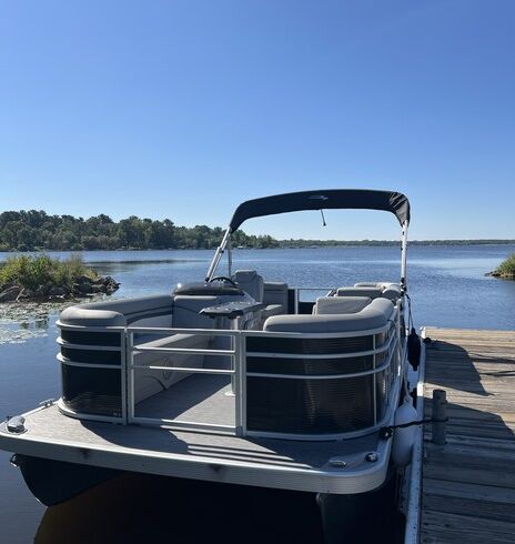 2023 Bennington 20SSR Luxury Pontoon