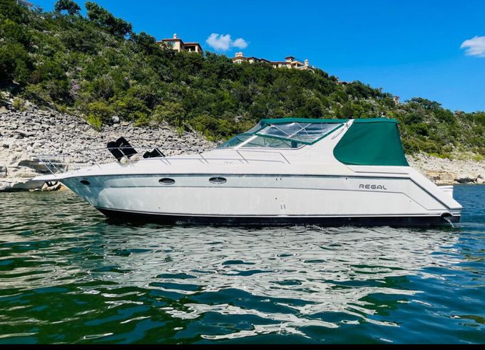 Cruise in Style – 45ft Regal Yacht on Lake Travis