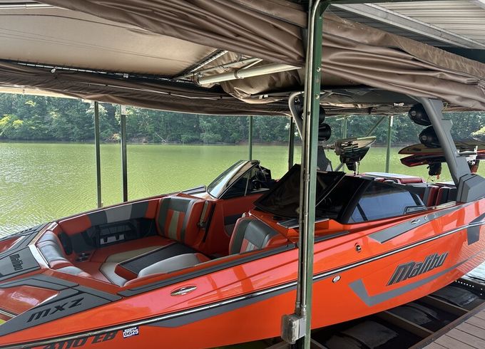 Malibu Wakesetter 23 MXZ