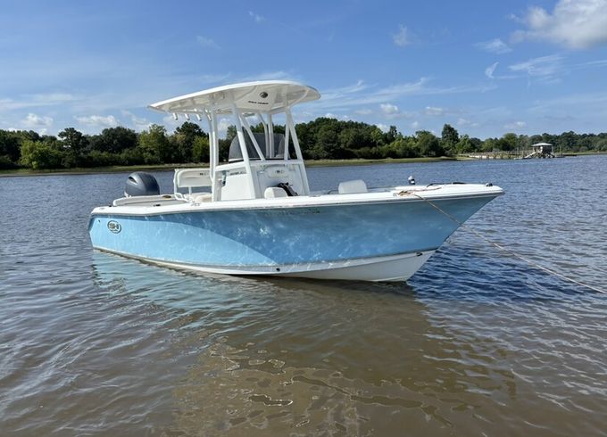 Sea Hunt 211 Ultra- Perfect for Charleston’s Waterways