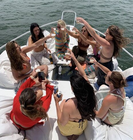 Luxury 40ft Party Yacht fully licensed W/ Capt. -BYOB 12 guests!
