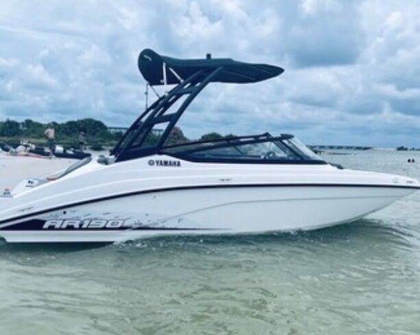 Beautiful 2023 Yamaha AR 190