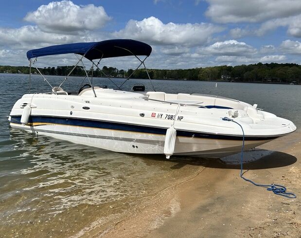Comfort Meets Performance – Chaparral Sunesta 232 on Lake Wylie