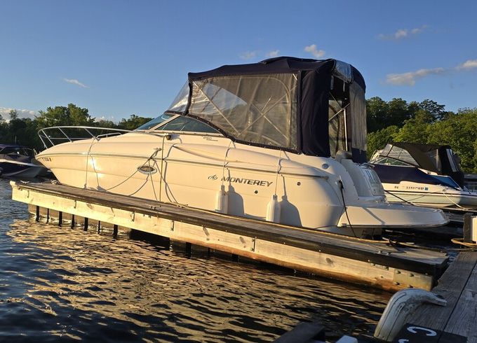 Where Summer Memories Are Made  - Beautiful, Clean 26 Foot Cruiser