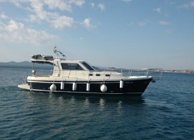 Adria 1002 Fjaka