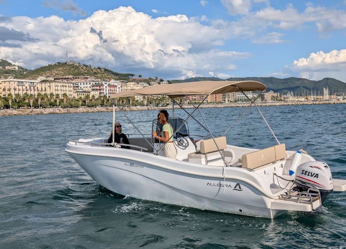 Allegra 21 23