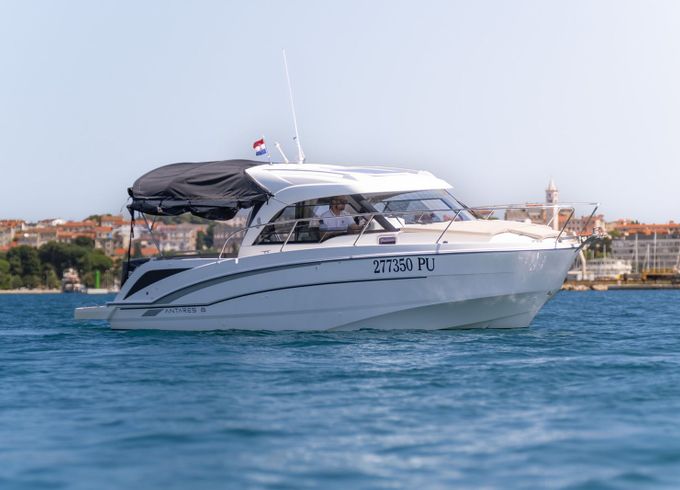 Antares 8 Isabelle