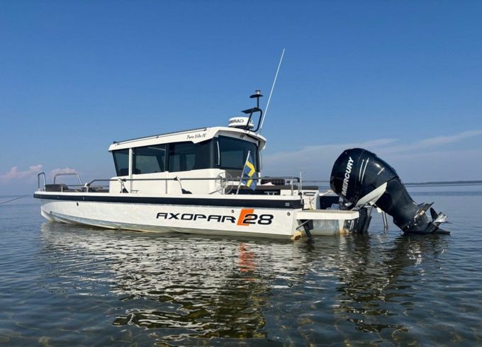 Axopar 28 Cabin Pura Vida