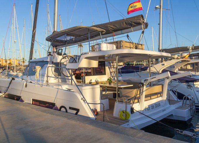 Aventura 37 Flor de Ibiza