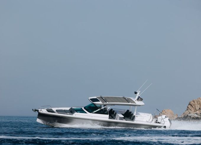 Axopar 37 Sun Top Apollo