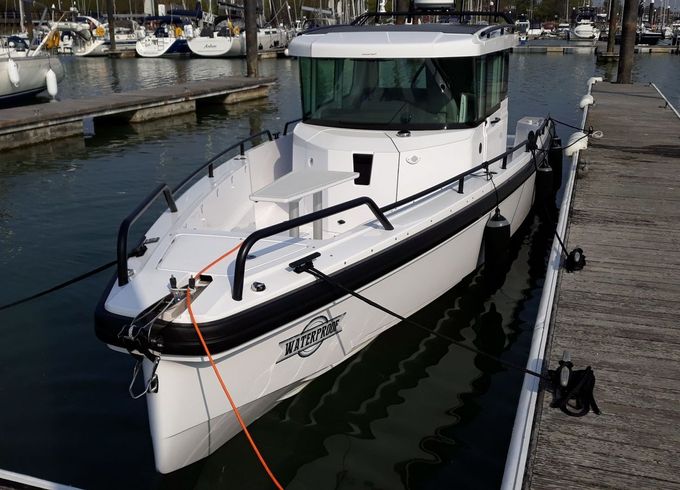 Axopar 28 Water Proof