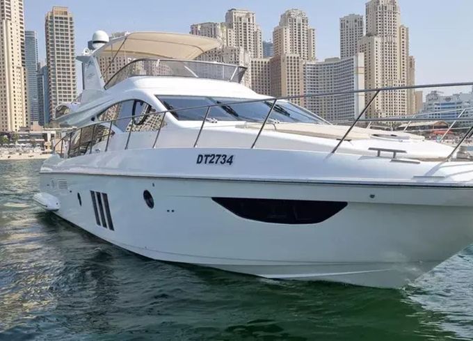 Azimut 58 Friends