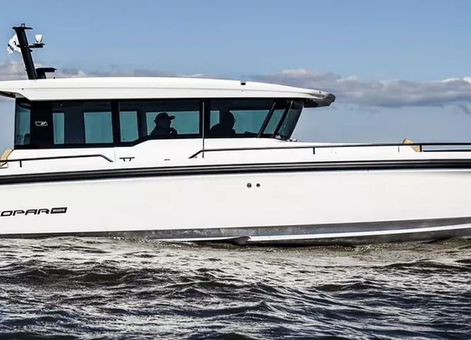 Axopar 37 XC SUV of the Seas