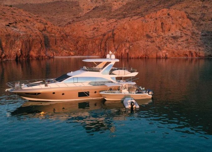 Azimut 66 Mi Bluu