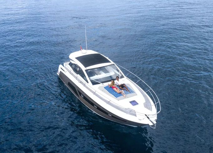 Azimut 43 Mira