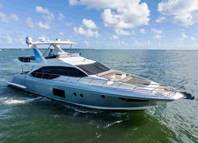 Azimut 66 The One