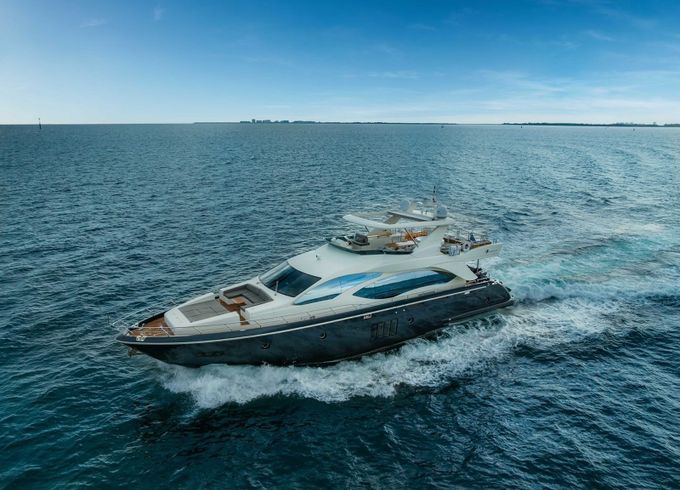 Azimut 84 Sky