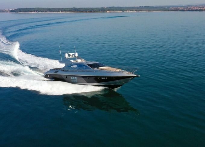 Azimut 68 Falch